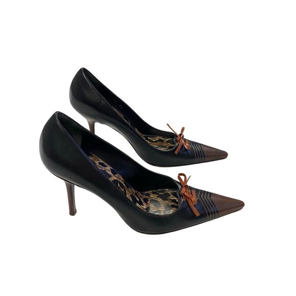 Dolce & Gabbana Pointed Toe Leather Pumps w Corset Detailing - Picture 5 of 7